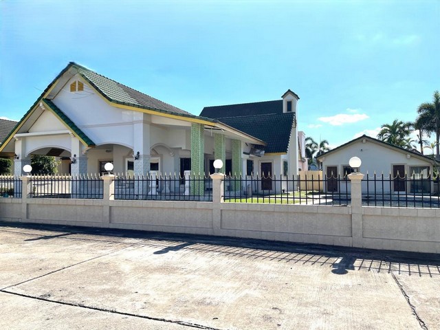 ขายบ้านเดี่ยว โครงการ นทีกานต์ ปาร์ค วิว 4 ห้องนอน ใกล้อ่างเก็บน้ำมาบประชัน พัทยาติดต่อ : สายไหม 091-7879564Line id :: maiizztata https://line.me/ti/p/FGe2c3zaUTรายละเอียดบ้านเดี่ยว 1 ชั้น ขนาดที่ดิน 150 ตร.วา. พื้นที่ใช้สอย 400 ตร.ม.4 ห้องนอน และ 3 ห้องน้ำ 2 ที่จอดรถ พร้อมสระว่ายน้ำในตัวภายในโครงการมี สระว่ายน้ำส่วนกลาง/ รปภ. 24 ช.ม./ ที่จอดรถ/ และ สวนส่วนกลางเดินทางสะดวก ใกล้ทางด่วน ใกล้ถนนหลัก ใกล้สวนสาธรณะ สน