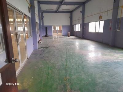 BST753 ให้เช่าโกดังและออฟฟิศ 2640 ตารางเมตร ติดถนนพระราม 2 ซอยวัดเทพธงชัย จ.สมุทรสาคร มีลานจอดรถขนาดใหญ่