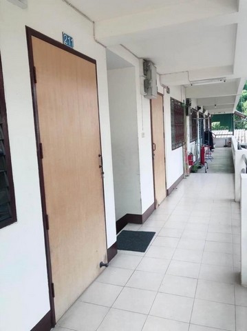 หอพัก 3 ชั้น มีใบอนุญาติ ผู้เช่าเต็ม โซนวัวลาย