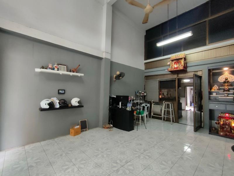 ปรับราคาลง 240,000 บาท ภายในปีนี้เท่านั้น  ขาย/ด่วน !! อาคารพาณิชย์ 2 ห้อง หัวมุม เอกชัย บางบอน 82 ผังสีม่วง อ.1-3