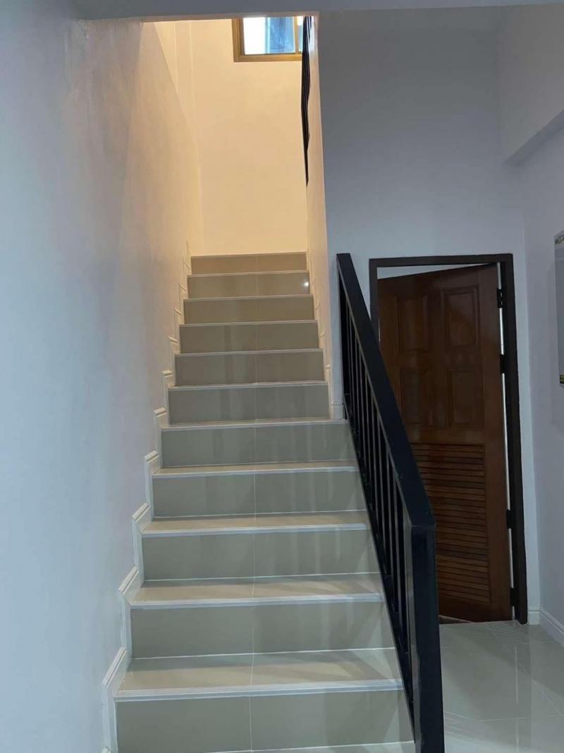 โซนสุเทพ ให้เช่า 40,000 บาท/เดือน 149 ตรว. 5 นอน 4 น้ำ รีโนเวทใหม่ เฟอร์นิเจอร์ใหม่ทั้งหลัง พร้อมอยู่ วิวดอยสุเทพ เงียบสงบ น้ำไม่ท่วม