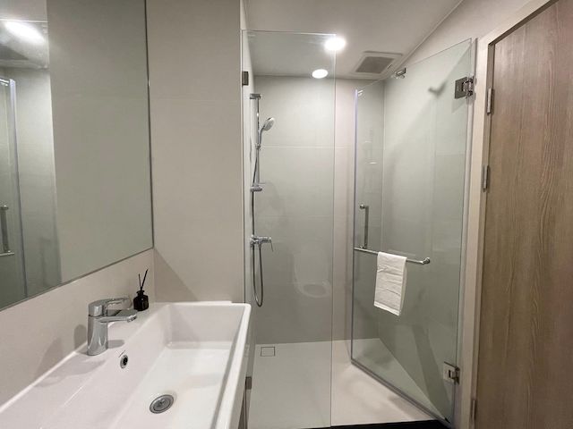 Noble Ambience Sukhumvit 42 quiet clean comfortable 7th floor BTS Ekkamai