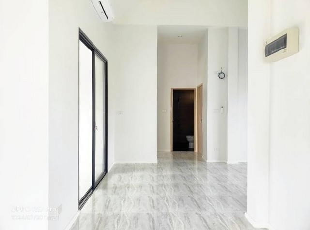 บ้านหลังใหญ่ สไตล์มูจิ เพดานสูงโล่ง ดอยสะเก็ด