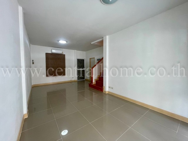 B1 ทาวน์เฮ้าส์ เดอะวิลล่า รัตนาธิเบศร์ ท่าอิฐ รีโนเวทแล้ว พร้อมอยู่