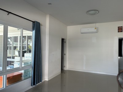 ขายที่ดิน 3-0-10 ไร่ ซอยคุ้มเกล้า 50   กรุงเทพ  ZT520