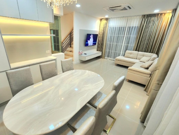 ให้เช่าบ้านเดี่ยว โกลเด้นท์ นีโอ สุขุมวิท 113 ลาซาล