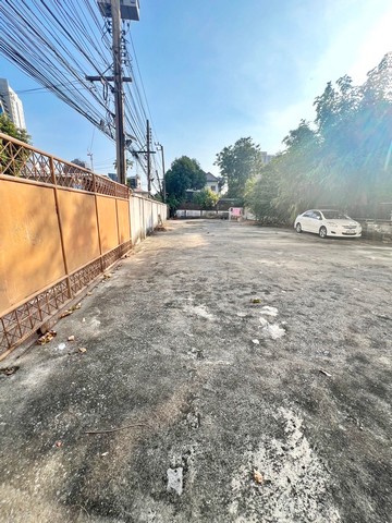 พื้นที่ดิน ที่ดินวิภาวดีรังสิต 5 ขนาดพื้นที่ 53 sq.wa 1 ngan 0 ไร่ 64260000 B. ใกล้กับ - พร้อมเข้าอยู่ -