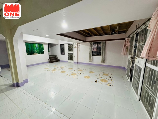 บ้านแฝด 2 ชั้น ทำเลดี น้ำไม่ท่วม เหมาะสำหรับผู้ที่ต้องการหาบ้านที่ไม่เกิน 2 ล้านบาท