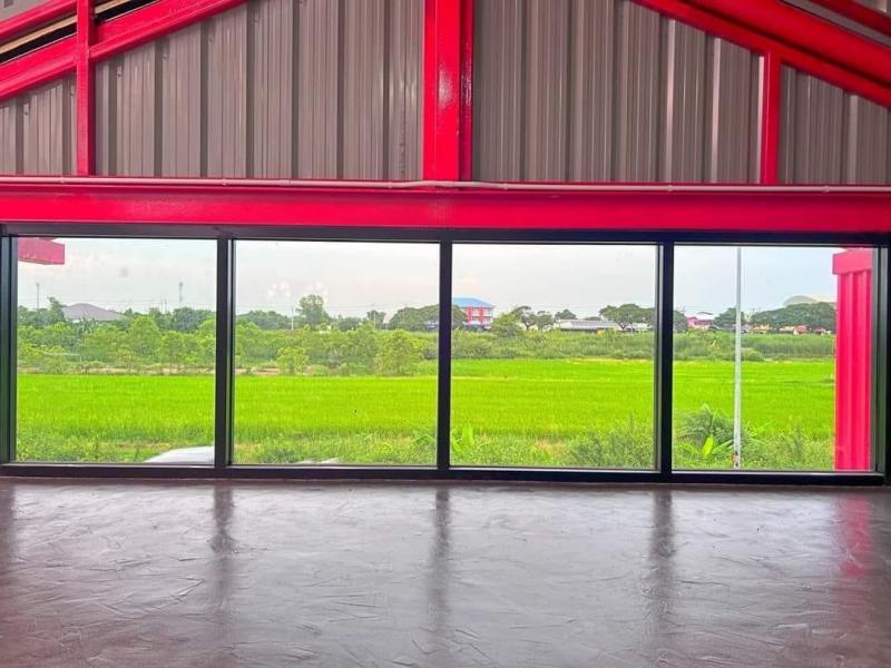 ให้เช่าโกดังสร้างใหม่พื้นที่ให้เช่าทั้งหมด800 ตรม ถนนลำลูกกา ปทุมธานี