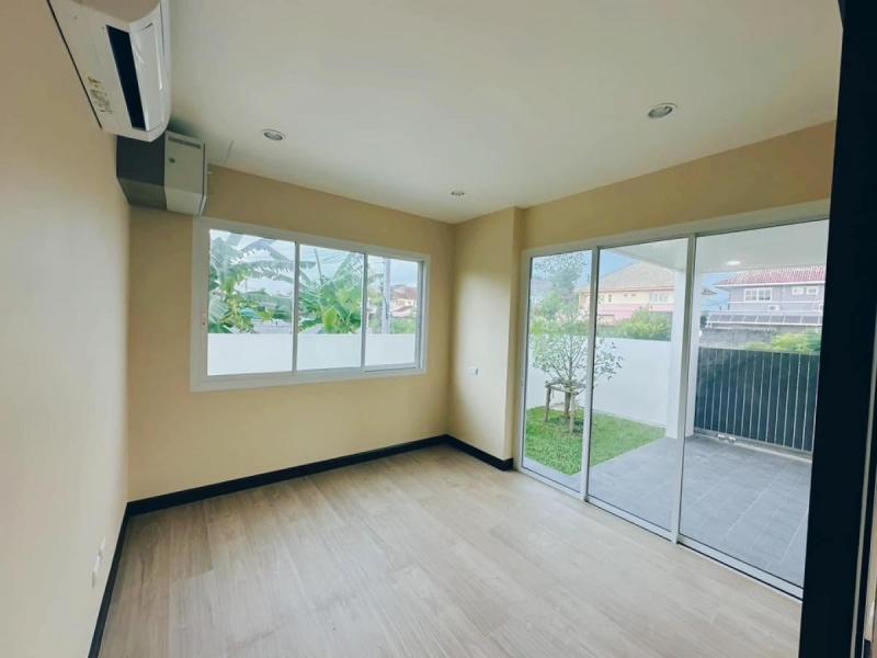 ให้เช่าบ้านเดี่ยว50 วาสามารถทำ Home office ได้ 4นอน 2 น้ำ1ห้องทำงานบรรยากาศเงียบสงบเปนส่วนตัวที่ถนนเฉลิมพระเกียรติ