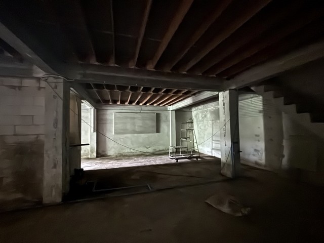 ขายด่วน บ้านนกแอ่น ใกล้สามแยกหน้าศาล ตำบล หน้าสตน อำเภอ หัวไทร จังหวัด นครศรีธรรมราช