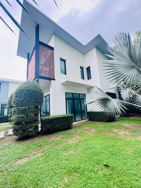 ขายบ้านเดี่ยว 2 ชั้น 339.9 ตารางวา บ้านสวยโมเดิร์น ราคาดี ทำเลทอง ถนนกาญจนาภิเษก-ตลิ่งชัน ติดถนนใหญ่ 50 เมตร ใกล้ Pasio Food Park