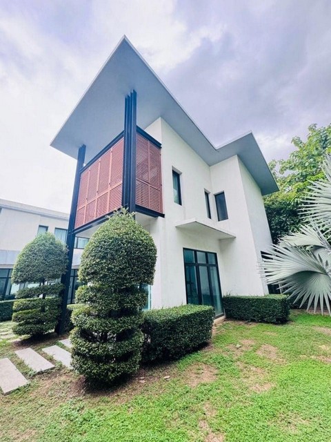 ให้เช่าบ้านเดี่ยว 2 ชั้น 339.9 ตารางวา บ้านสวยโมเดิร์น ราคาดี ทำเลทอง ถนนกาญจนาภิเษก-ตลิ่งชัน ติดถนนใหญ่ 50 เมตร ใกล้ Pasio Food Park