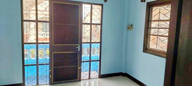 กองสลาก เซ็นทรัล สนามบินน้ำ 300ม.รัตนาธิเบศร์ 1.4กม.ทาวน์เฮาส์  2ชั้น หลังมุม  3นอน 2น้ำ ให้เช่า MRT สนามบินน้ำ 1.5 กม. 22ตร.วา. 210ตร.ม.