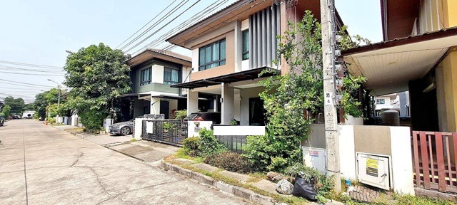 แฟชั่น motorway ซาฟารี ปัญญา3นอน ให้เช่าบ้านเดี่ยว 2ชั้น 38ตรว. รร.นานาชาติ สาธิตพัฒนา  4แอร์ 2น้ำ หทัยราษฎร์ 39