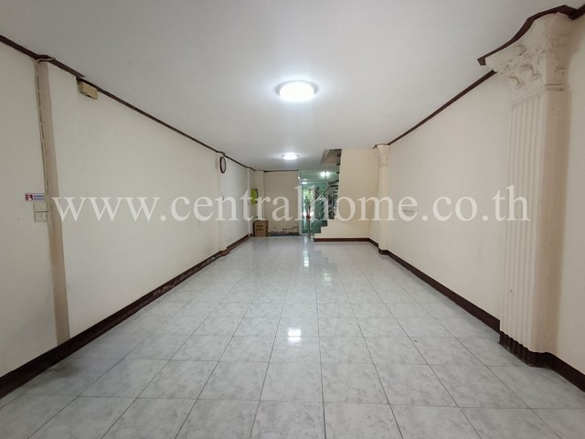 B1 ทาวน์เฮ้าส์ ซอย เรวดี 57 ราคาถูก ใกล้ MRT กระทรวงสาธารณสุข