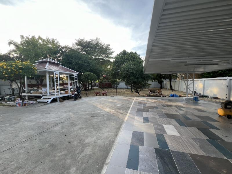 ให้เช่าบ้านเดี่ยว 1 ชั้น  447วา 7 ห้องนอน 6 ห้องน้ำเฟอร์ถนนศรีนครินทร์