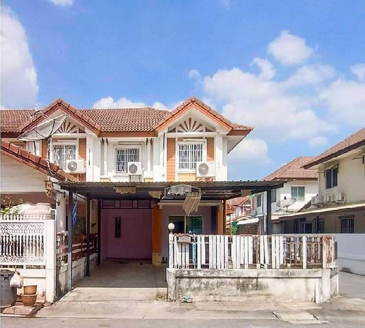 ขายทาวน์โฮม 2 ชั้น หมู่บ้าน พฤกษาวิลล์ 3 สรงประภา-ดอนเมือง : Pruksa Ville 3- Song Prapa Don Mueang หลังมุม ใกล้สนามบินดอนเมือง/รถไฟฟ้าสายสีชมพู เนื้อที่ 31.2 ตร.ว. ขายเพียง 2,990,000 ล้านบาทรหัสทรัพย์ DH-2-1-0125ทาวน์โฮม 2 ชั้นเนื้อที่ : 31.2 ตร.ว.ห้องนอน : 3 ห้องห้องน้ำ : 2 ห้องจอดรถได้: 2 คันบ้านหันหน้าทิศ : ทิศใต้การเดินทาง : - โทลเวย์ดอนเมือง (รังสิต-ดินแดง)- ทางด่วนศรีสมาน- สถานีรถไฟฟ้าสายสีชมพู สถานี โทรคมนาคมแ