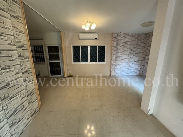 ทาวน์โฮม อิมพีเรียล ลากูนา บางบัวทอง ใกล้ MRT สถานีคลองบางไผ่