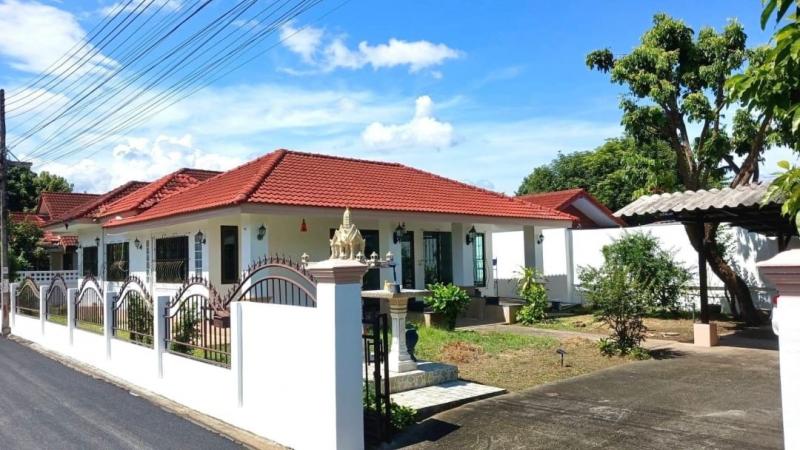 บ้านให้เช่า 20,000 บาท/เดือน 120 ตรว. ศิริพร 1 หนองจ๊อม สันทราย เฟอร์นิเจอร์ครบ เงียบสงบ พร้อมเข้าอยู่ น้ำไม่ท่วม อนุญาตสัตว์เลี้ยง