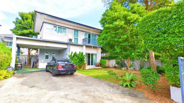 Agent Postให้เช่าบ้านเดี่ยว2ชั้น หมู่บ้าน ลิฟวิ่ง นารา คลอง 4ติดถนนใหญ่รังสิตนครนายก ปทุมธานีออกได้ 2 ทาง ลำลูกกา - ธัญบุรี - ขึ้นทางด่วนใกล้ดรีมเวิลด์,ตลาดกลางลาดสวาย,ตลาดดีดีมาเช่,ฟิวเจอร์,เมเจอร์ รังสิต,โรงพยาบาลธัญบุรี, โรงพยาบาลเอกประทุม,สนามกอล์ฟกรุงกวีพท. 80 ตรว.3 ห้องนอน 3 ห้องน้ำ 1ห้องครัวมีแอร์ทั้งหลัง ม่านทุกห้องรายการเฟอร์นิเจอร์และเครื่องใช้ไฟฟ้า- แอร์ จ