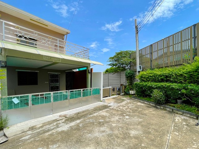 ขายทาวน์เฮาส์ 2 ชั้น หมู่บ้าน พฤกษาทาวน์ พรีเว่ (อ่อนนุช - ศรีนครินทร์) เนื้อที่ 32.4 ตร.ว. ขายเพียง 4,240,000 ล้านบาท