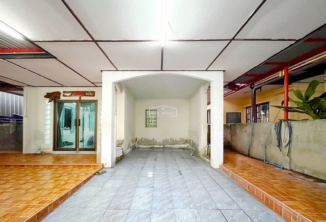 ขายบ้านเดี่ยว 2 ชั้น หมู่บ้านพรธิสาร 8 (Phonthisan 8) คลองหลวง-คลอง 6  เนื้อที่ 40 ตร.ว. ขายเพียง 1,990,000 ล้านบาท