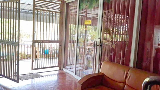 เสนา บ้านเดี่ยวใหญ่มาก 1ชั้น ม.ปทุมธานี 5.5 กม.ตลาดนัดสามโคก 1กม.3นอน 2น้ำ 152 ตร.วา.352 ตร.ม  ม.ธรรมศาสตร์รังสิต 7.7 กม.