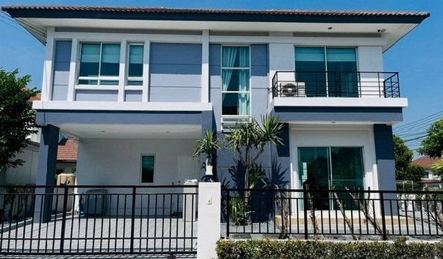 Me63ให้เช่าบ้านเดี่ยว 2 ชั้นหลังมุม บ้านรีโนเวทใหม่ หมู่บ้านไลฟ์ บางกอก บูเลอวาร์ด รังสิต คลอง3 ติดถนนใหญ่รังสิต-นครยายก 