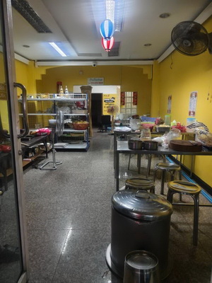 รหัสทรัพย์ : L#25866 (L082002)ทาวน์เฮ้าส์ 2 ชั้น เนื้อที่  19 ตร.ว. ทำเลขายของได้ ใกล้ตลาด    2 ห้องนอน 2 ห้องน้ำ   1 รับแขก 1 ครัว  แอร์ 3 เครื่อง   ใกล้ตลาดน้ำวัดบำเพ็ญเหนือสถานที่ใกล้เคียง- ตลาดน้ำวัดบำเพ็ญเหนือ              สนใจสอบถามข้อมูลเพิ่มเติมได้ที่ #ERA พร็อพเพอร์ตี้ เน็ทเวิร์ค จำกัด02-108-9895 , 083-499-3410LINE ID : @erapropertynetworkช่องทางการติดตาม :Instagram : https://bit.ly/3ewVvZTYoutube : https://bit.ly/2XzXEQeTiktok : https://bit.ly/3Cnn9FcTwitter : https://bit.ly/3m6kAAgwww.erathai.com