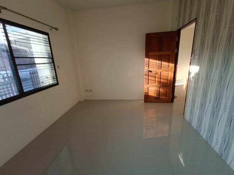 ขายบ้านแฝดบางแสนชลบุรี ขายพร้อมผู้เช่าผ่อนดีผ่อนตรงเดือนละ.5000.- บาท