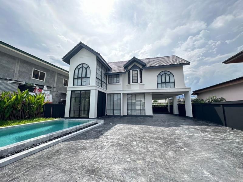 Pool villa ขายพร้อมผู้เช่า 13 ล. 75 ตรว. 5 นอน 5 น้ำ โซนป่าตัน อ.เมือง วิวดอยสุเทพ ตกแต่งสวย เฟอร์นิเจอร์ครบ ทำเลดี เดินทางสะดวก