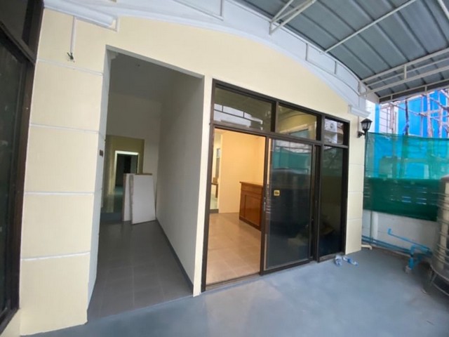 ขายบ้านเดี่ยว ซอยสุขุมวิท22  ย่านธุรกิจ ทำเลทอง ที่ตั้ง : ถ.สุขุมวิท 22 แขวงคลองเตย เขตคลองเตย กรุงเทพมหานคร