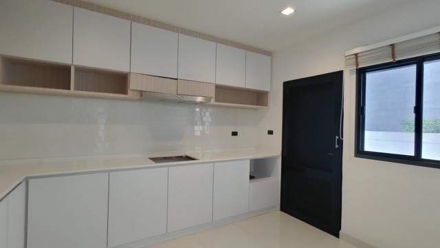 บ้านเดี่ยวสุดหรู บางกอก บูเลอวาร์ด รามอินทรา - เสรีไทย