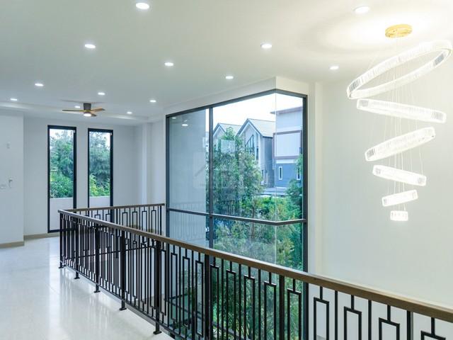 ให้เช่าบ้านเดี่ยว 3.5 ชั้น พื้นที่ 350 ตรม. ซอยอ่อนนุช 44