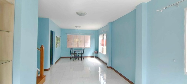 บ้านเดี่ยว 2 ชั้น 3 บิ๊กซี หนองจอก 700ม.Makro 360ม.นอน 2 น้ำ ม.เทคโนโลยีมหานคร 1.9 กม.ร่มรี่น เย็นสบาย ให้เช่า 36 ตร.วา.240 ตร.ม.