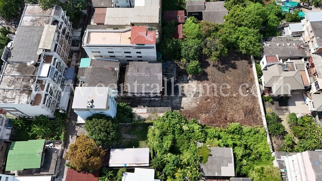 ที่ดินเปล่า 385 ตารางวา ซ.กรุงธนบุรี 1 ใกล้สถานีรถไฟฟ้า BTS สถานีกรุงธนบุรี