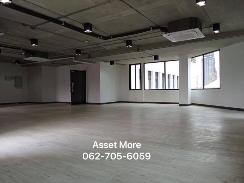 (ให้เช่าด่วน) พื้นที่สำหรับทำออฟฟิศ (ทองหล่อ)  ขนาด137 ตารางเมตร  ใกล้รถไฟฟ้าทองหล่อ เขตวัฒนา