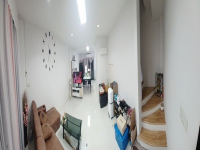 พร้อมสร้างรายได้ทันที! โอกาสทองสำหรับนักลงทุน! อาคารพาณิชย์ 3 ชั้น พร้อมผู้เช่า ติดถนน ทำเลทอง ใกล้ชุมชน รายได้มั่นคง 17,000 บาท/เดือน