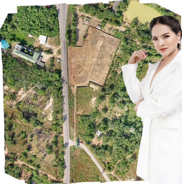 ขายที่ดินสวย ราคาถูก ทำเลทอง ถมแล้ว 101 ตรว. ใกล้ ม.ราชภัฏ อ.เมือง ลำปาง ขายที่ดิน ต่ำกว่าราคาประเมิน 101 ตรว.– พิเศษ!! ฟรีโอน– สาธารณูปโภคครบ พร้อมสร้างบ้าน– มีทีมงานให้คำปรึกษาออกแบบบ้านให้ : : สถานที่สำคัญ : :– ใกล้ ม. ราชภัฏ 500 ม.– ห่างจากตลาด 1 กม.– ห่างจากศาลากลาง 3 กม.– ห่างจากสนามบิน 5 กม.– ห่างจากเซนทรัล 5 กม. – ที่ดิน หน้ากว้าง 15 ม. ลึก 25 ม.– ตั้งอยู่ตำบลกล้วยแพะ อำเภอเมืองล