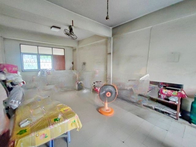 ทำเลดี ติดถนนใหญ่ เมเจอร์ เอกมัย 800ม.เหมาะเปิดร้านกัญชา อาคารพาณิชย์ 4 ชั้น  4 นอน 2 น้ำ  ร้านนวด