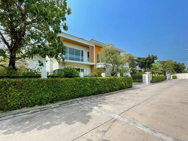 ขายบ้านเดี่ยว 2 ชั้น หมู่บ้าน เพอร์เฟค มาสเตอร์พีซ แจ้งวัฒนะ เนื้อที่ 117 ตร.ว. ขายเพียง 21,500,000 ล้านบาท