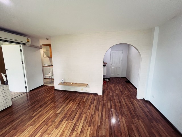 ขายคอนโด ยู @ หัวหมาก สเตชั่น (Condo U @ Huamark Station)  ห้องใหญ่ ห้องมุม สงบเป็นส่วนตัว ราคา 2.10 ลบ. รีโนเวทห้องใหม่  ห้องสวย ตรงปก