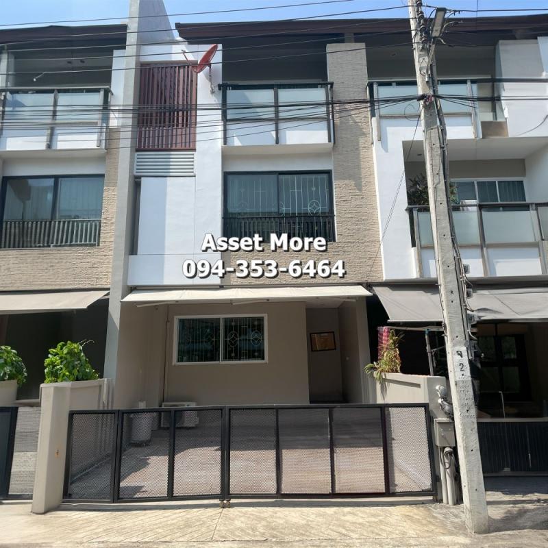 !!ขายถูก!! บ้านทาวน์โฮม 3 ชั้น สไตล์โมเดิร์น ซ.นวมินทร์ 111 หมู่บ้านไพรเวท เนอวานาไลฟ์ เอ็กซ์คลูซีฟ พร้อมเข้าอยู่ ใกล้รถไฟฟ้าสายสีชมพู และห้างเซ็นทรัล อีสต์วิลล์ / รหัสทรัพย์ 67-AMT-TH003***ราคา 4,990,000 บาท(ค่าโอนคนละครึ่ง)ที่ตั้ง:  ซอย นวมินทร์ 111 แยก 15 แขวงนวมินทร์ เขตบึงกุ่ม กรุงเทพมหานคร 10230รายละเอียด: -ภายในมีทั้งหมด 3 ชั้น-ขนาดพื้นที่  24.8  ตารางวา พื้นที่ใช้สอย 220 ตารางเมตร-3 ห้องน