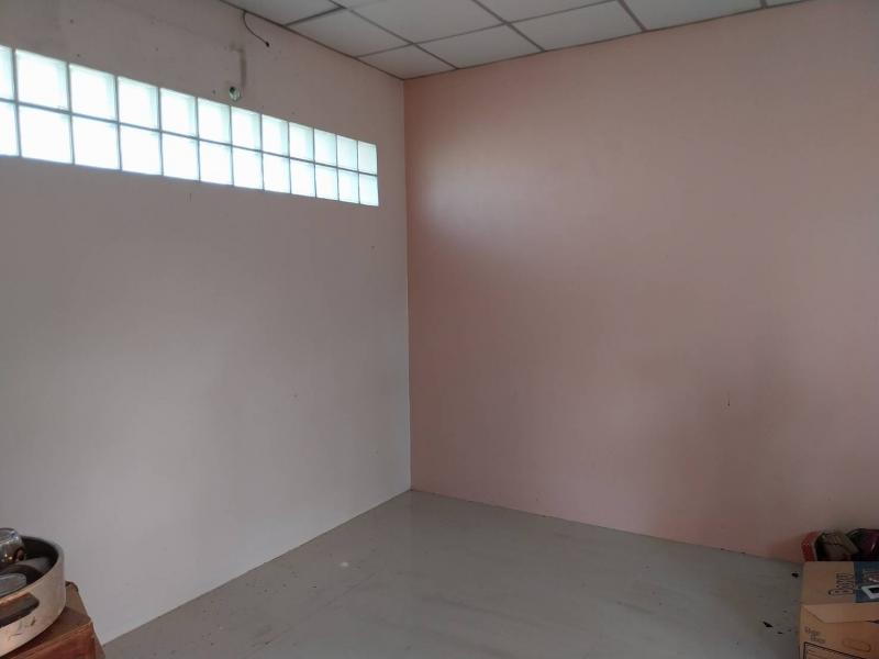 ขายบ้าน  สวนบ้านชั้นเดียว หนองจอก ราคา  2,600,000  บาท Tel. 0814164142