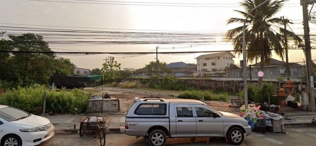 ขายที่ดินติด ถนนนวลจันทร์ เนื้อที่ 9-0-33 ไร่ บริษัท เออีซีมาร์เก็ตติ้งโฮม AEC Marketing HOME