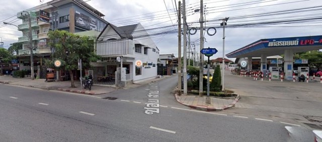 ขายที่ดิน ซอยสายไหม 18  ที่ดินเนื้อที่ 1-1-0 ไร่  เข้าซอย 250 เมตร