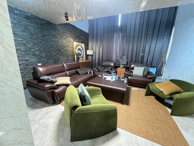 ให้เช่าเดอะไพรด์สุขุมวิท 77   THE PRIDE Sukhumvit 77 เนื้อที่ 28 ตรว 5 ชั้น 5 ทำงาน 5 น้ำ พร้อมแอร์