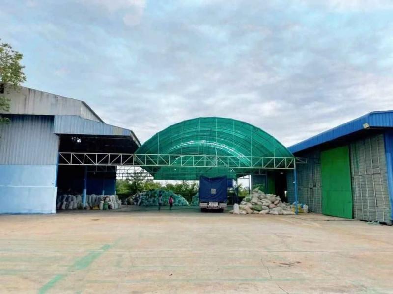 ขาย-ให้เช่าโกดังพร้อมที่ดิน - อ่างทอง เนื้อที่รวม 4-1-02 ไร่