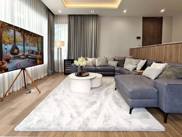 พูลวิลล่าสร้างใหม่ โมเดิร์น เฟอร์นิเจอร์ครบ โซนวังตาล